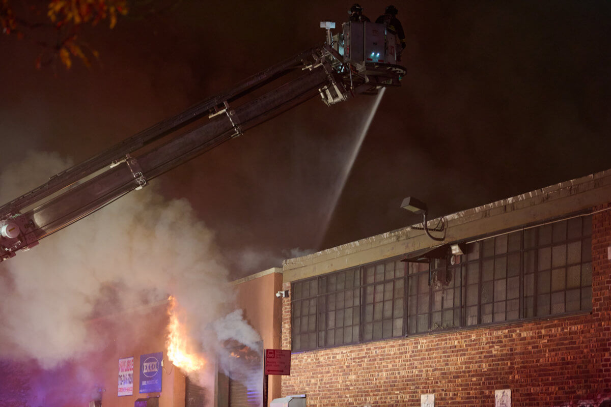 Four-alarm fire guts Queens warehouse