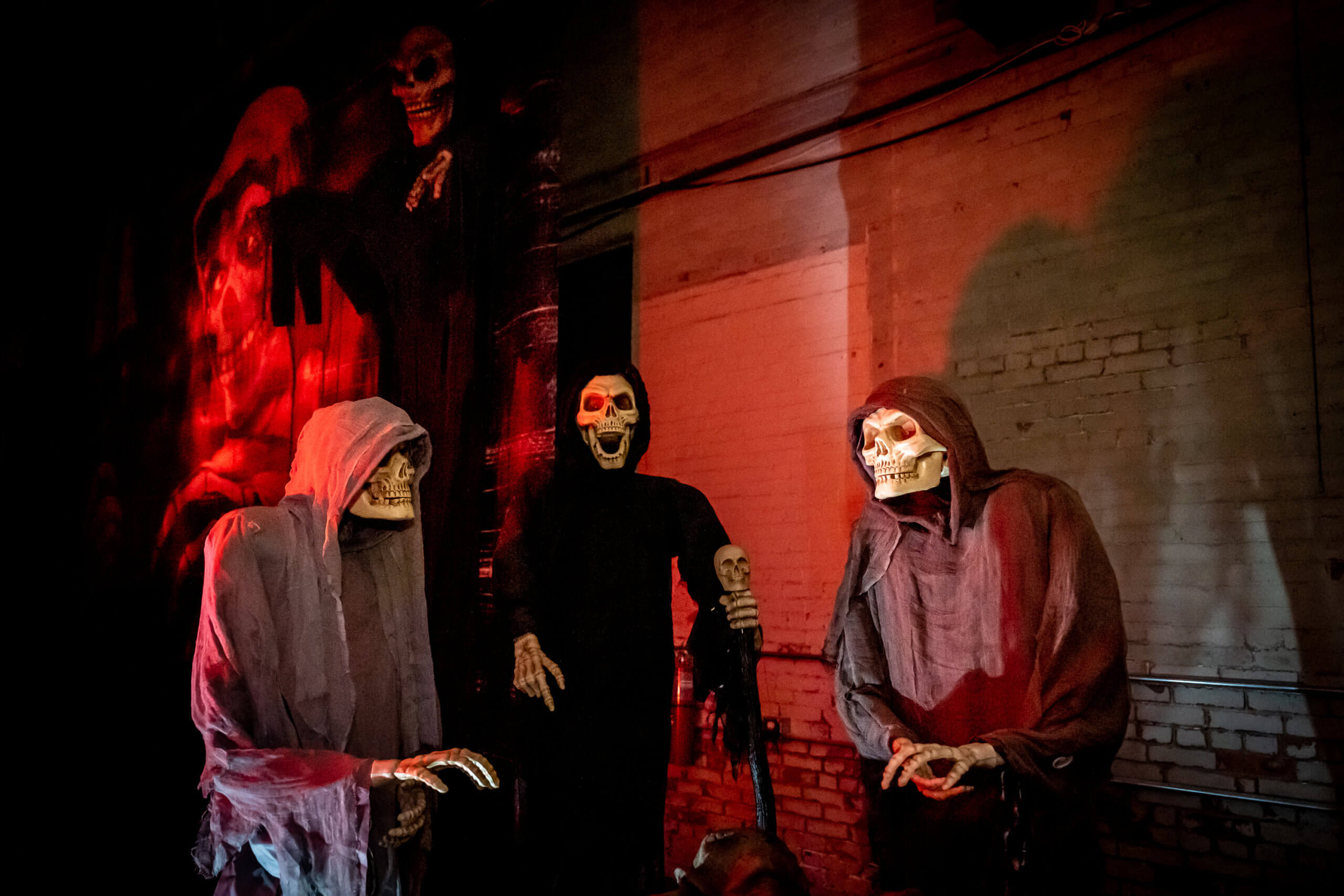 'Terror on Totten': NYPD unveils spooky haunted house in Queens 10 The "Terror on Totten" haunted house is ready for the spooky season