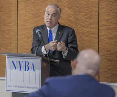 State Comptroller Tom DiNapoli warns about MTA fiscal cliff