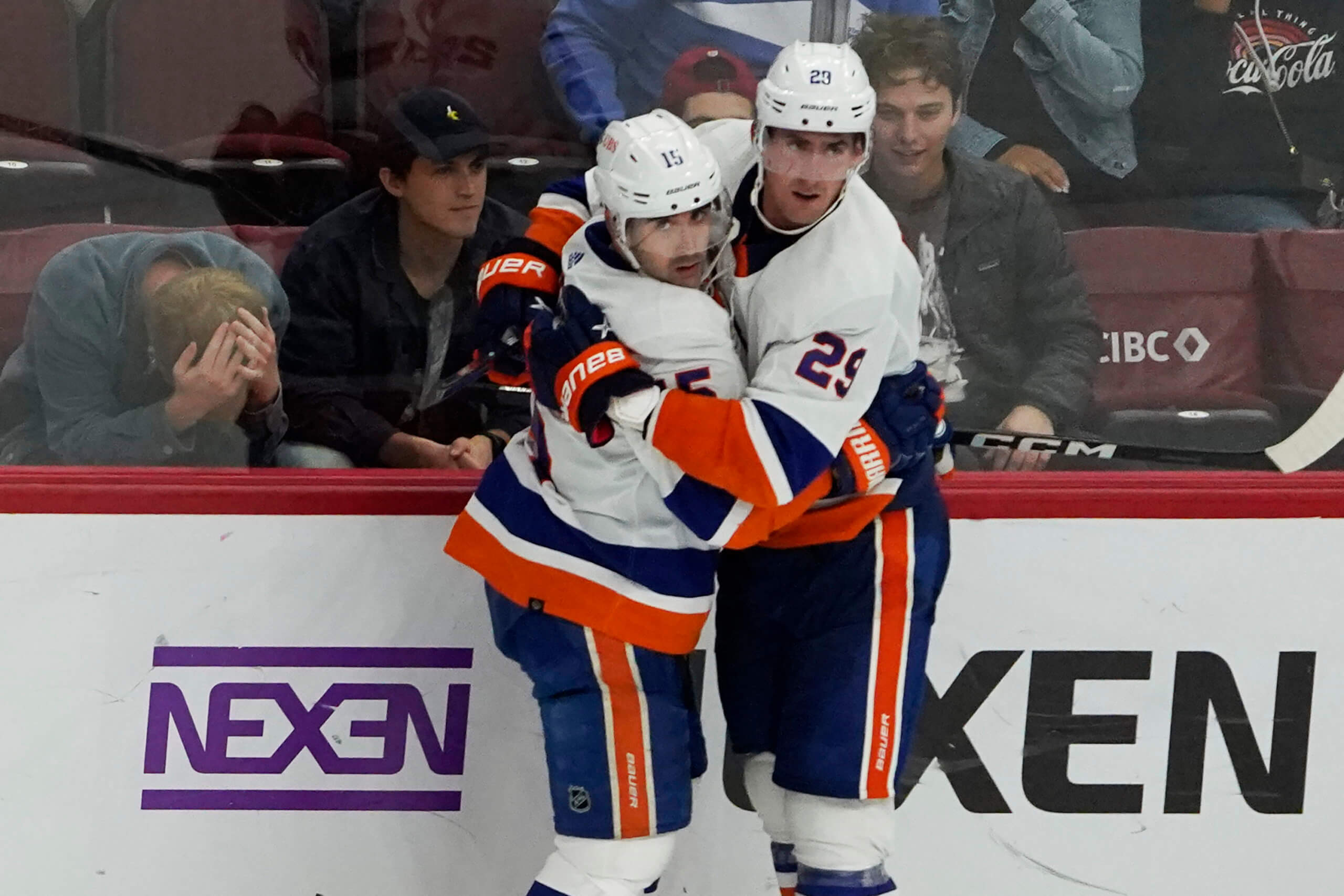 Cal Clutterbuck: 'There's pride' in longevity that fueled NHL hits record 2 Islanders Blackhawks Nelson Clutterbuck