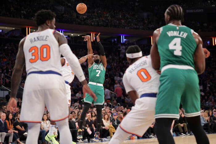 Jaylen Brown hits a three against the Knicks