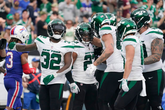 Bills studs and duds after their surprising Week 9 loss to the Jets 2 Michael Carter and the Jets ran all over the Bills