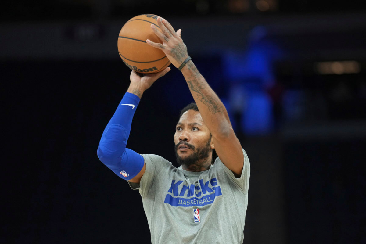 Derrick Rose remains a member of the New York Knicks