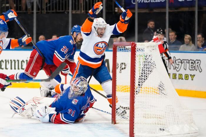 New York Islanders beat Rangers 4-3