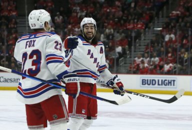 Rangers blow out Red Wings