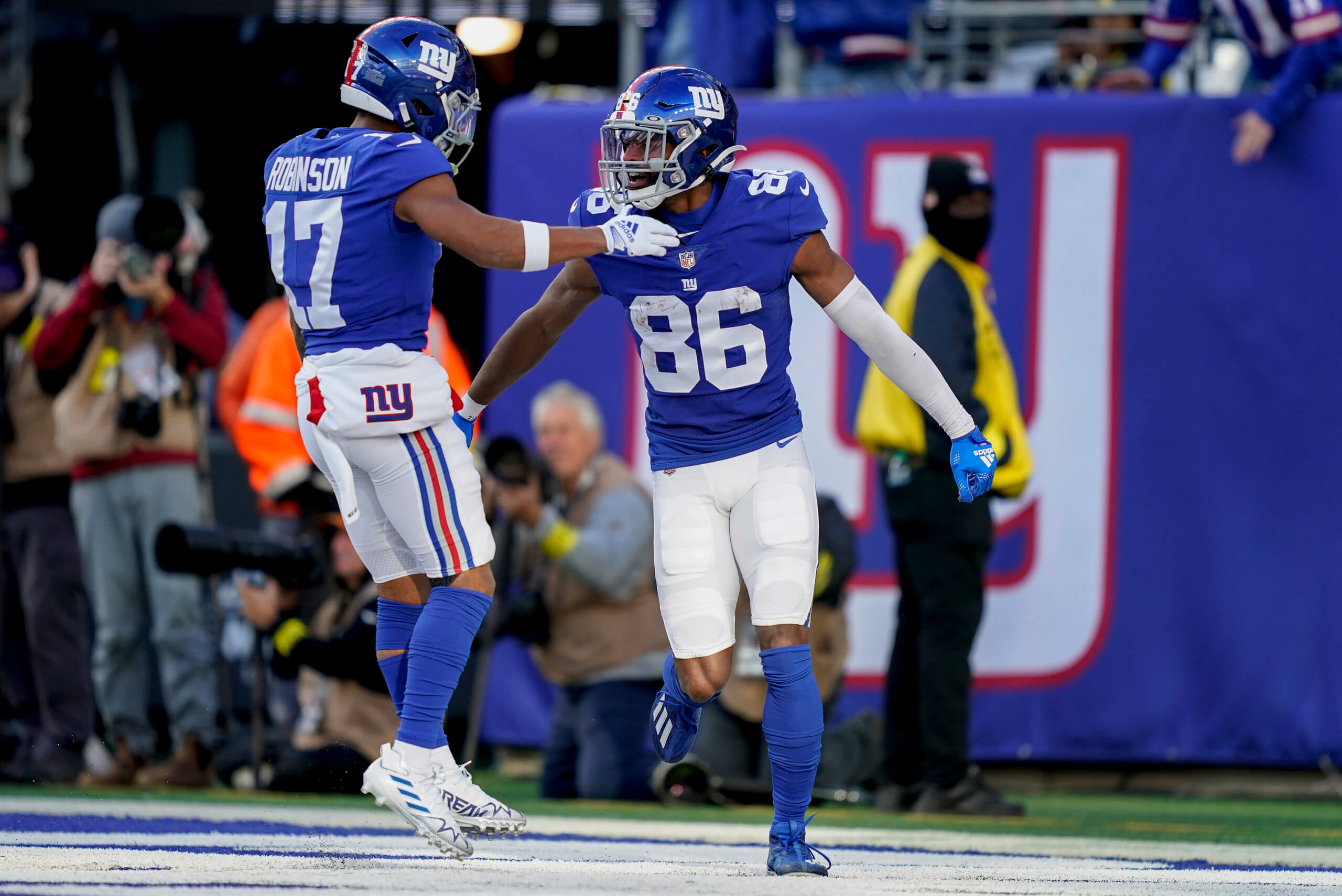 Darius Slayton: It would have been 'crazy' to leave Giants 3 Giants Darius SLayton