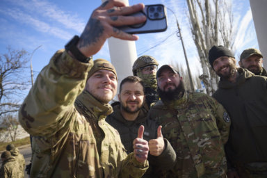 Zelenskyy celebrates Ukraine's liberation of Kherson