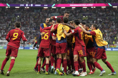 Spain scores against Germany in the 2022 World Cup