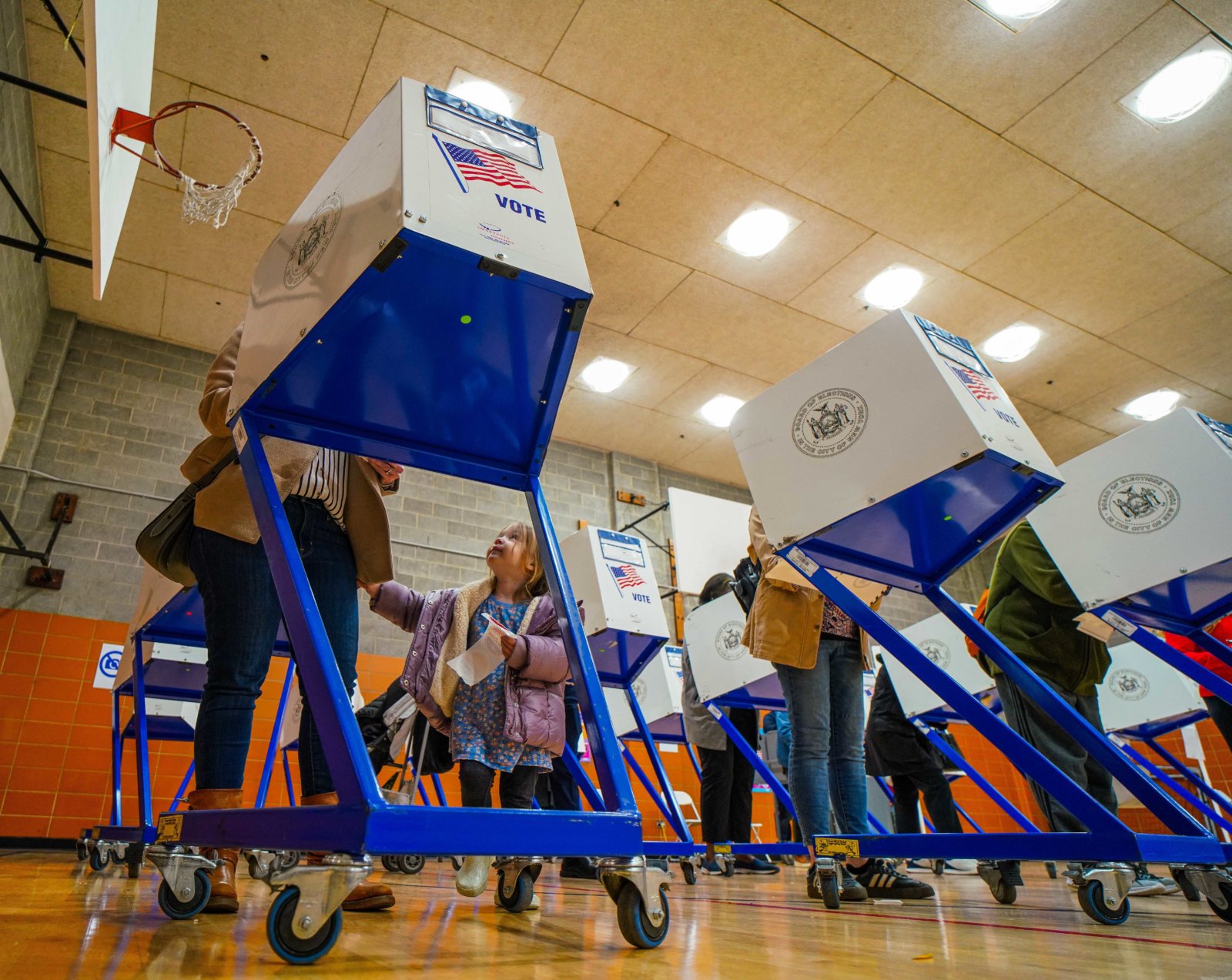 the-polls-are-open-election-day-turnout-strong-as-new-yorkers-make