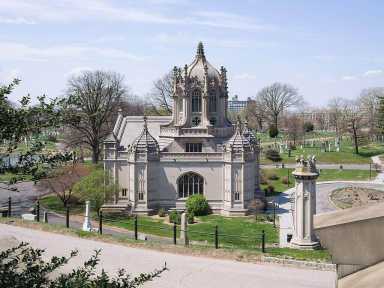 Green-Wood_Cemetery_Chapel_61921