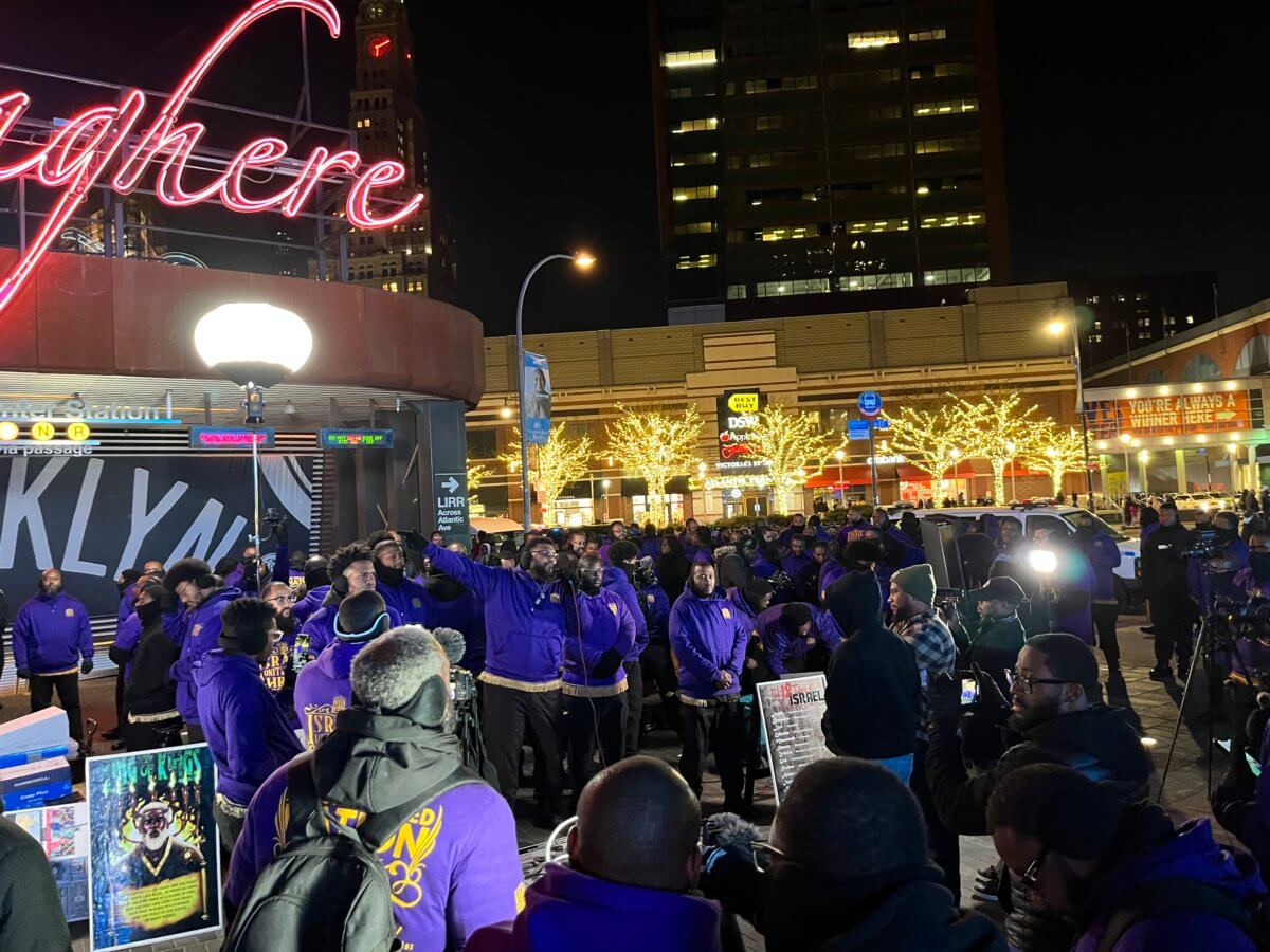 Black Hebrew Israelite group continues protest outside Nets game at