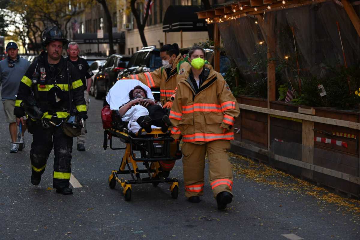 High-rise fire in East Midtown injures seven