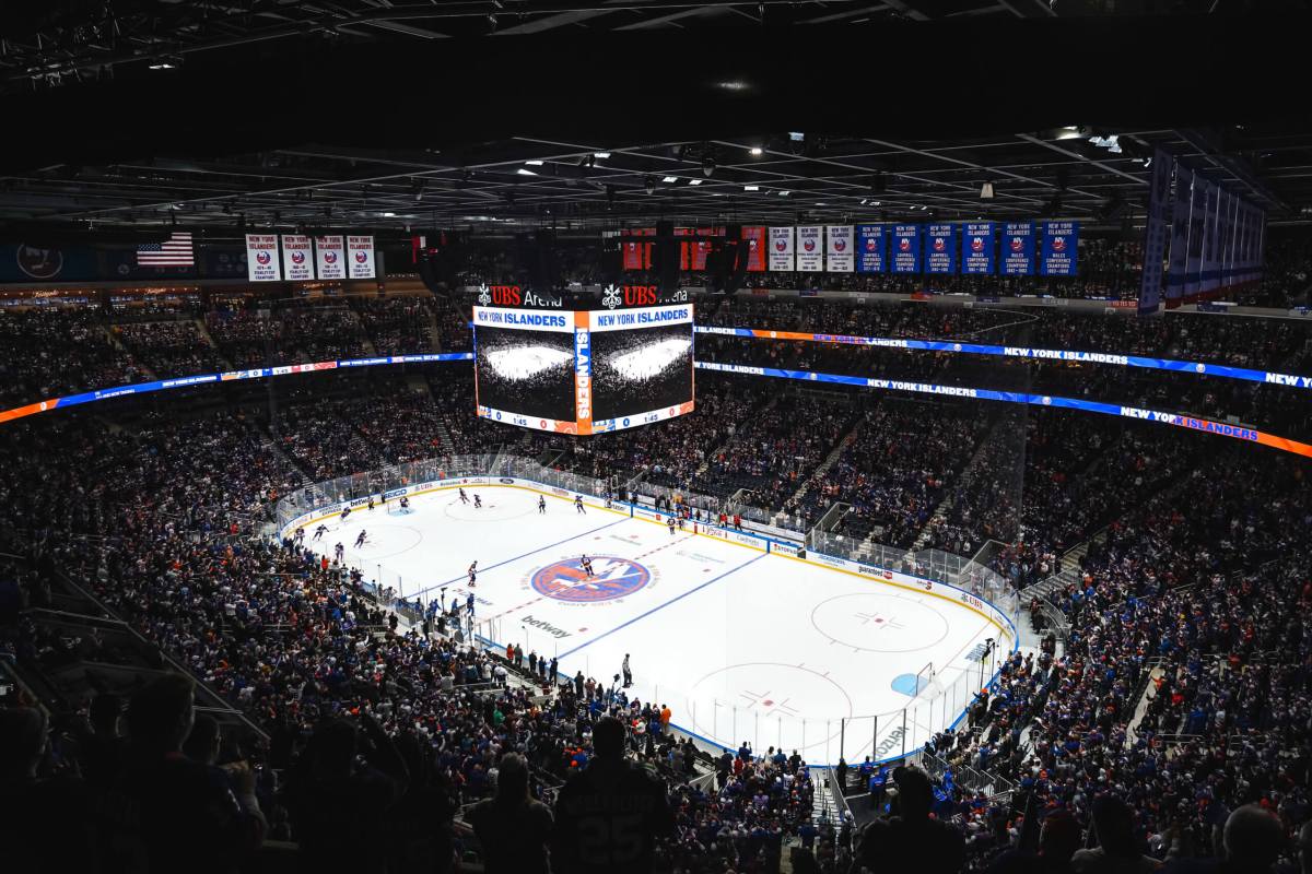 Islanders UBS Arena Robert Bortuzzo