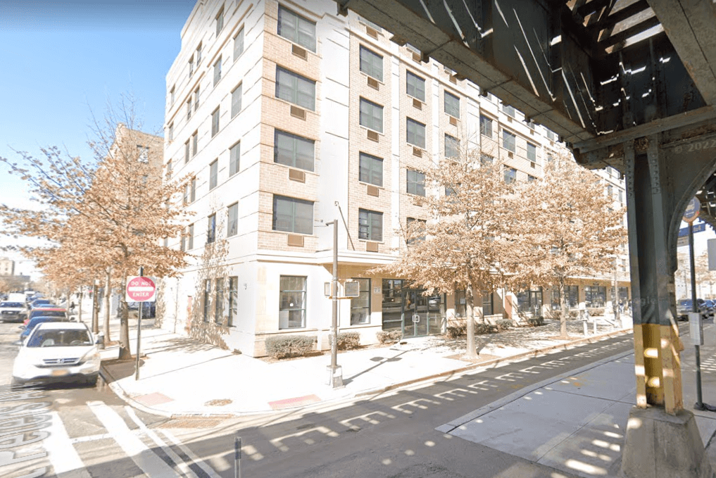 2511 westchester avenue bronx apartment building