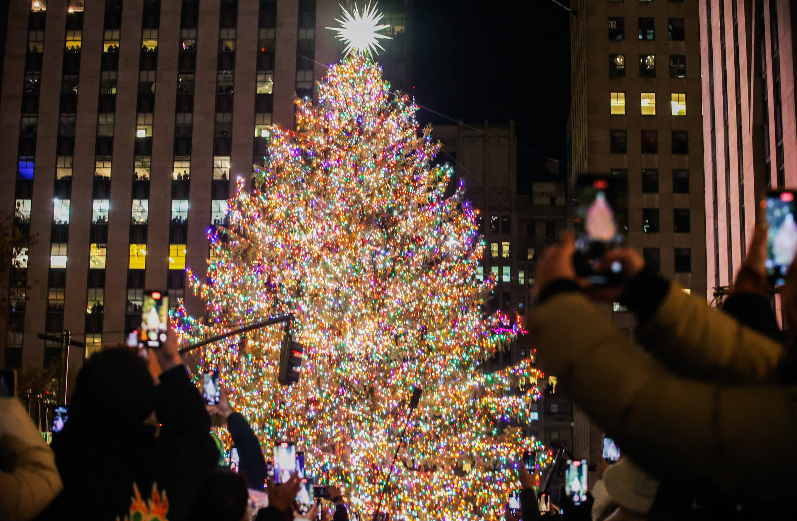SEE IT Rockefeller Center lights up famous Christmas Tree amNewYork