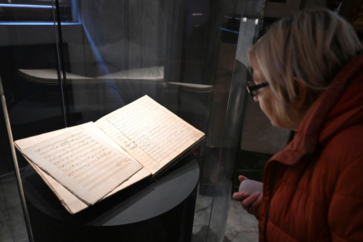 České muzeum vrací původní Beethovenovu partituru jeho dědicům