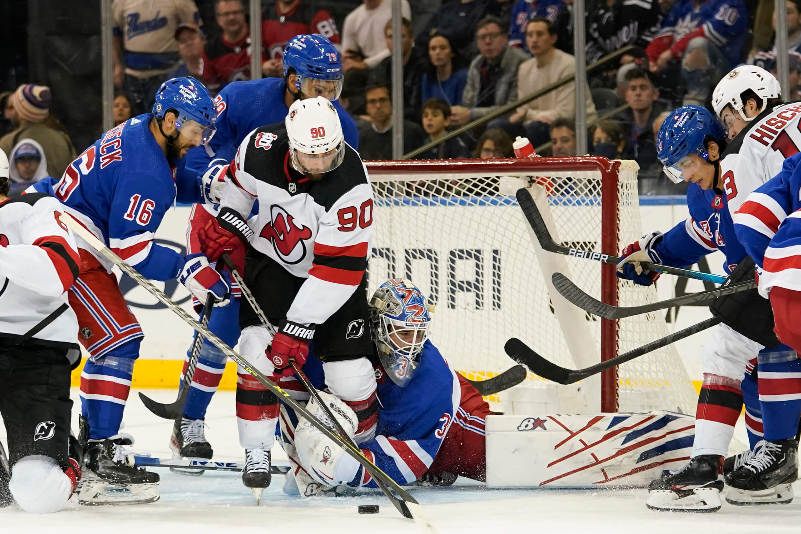 Devils beat Rangers 3 - 2 to advance to Cup finals