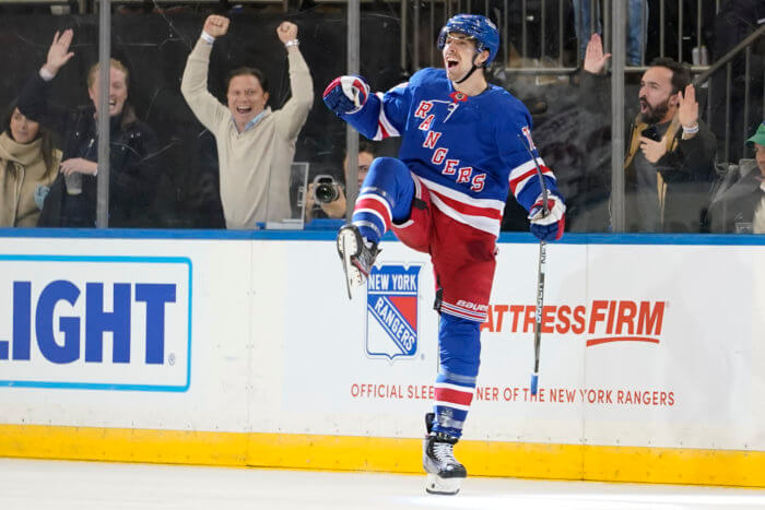 Rangers agree to extension with Filip Chytil