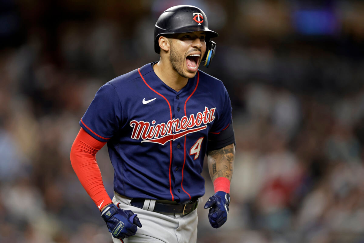 Carlos Correa Mets infield