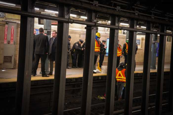 Man electrocuted, struck by train in Midtown