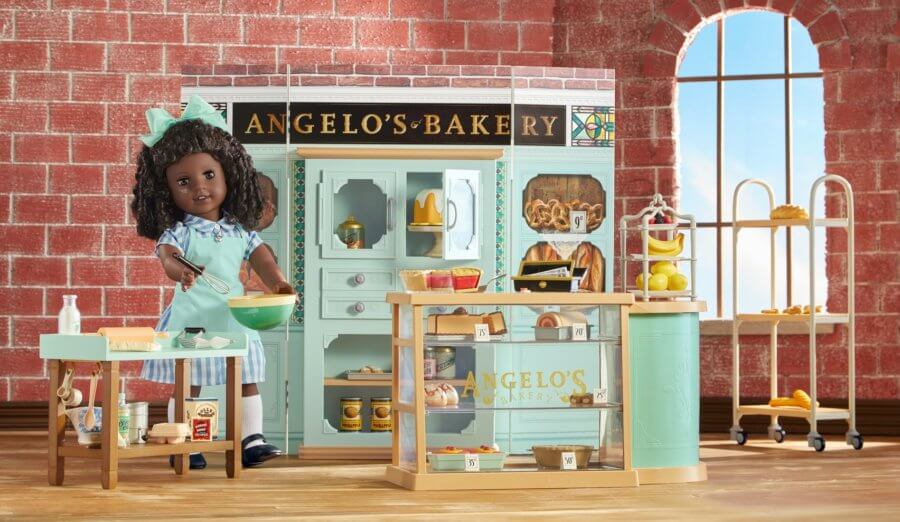 Holiday 2022 Claudie Angelos Bakery Set Shot 900x522 1