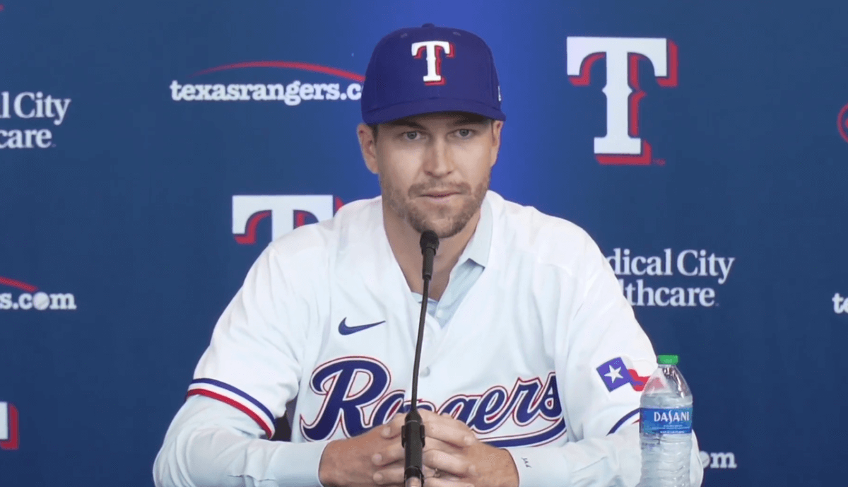 Did Jacob deGrom take a shot at Mets in Rangers press conference?