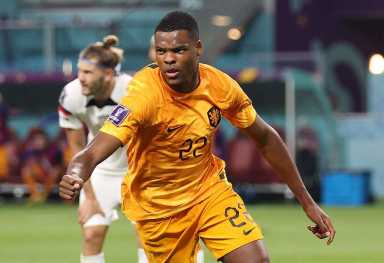 Denzel Dumfries Netherlands USMNT World Cup