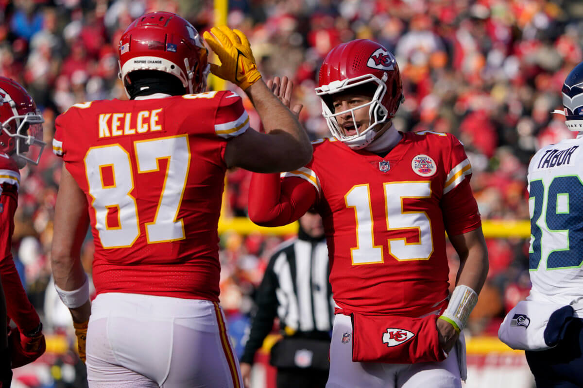 Travis Kelce, Patrick Mahomes and the Chiefs take on the Jaguars