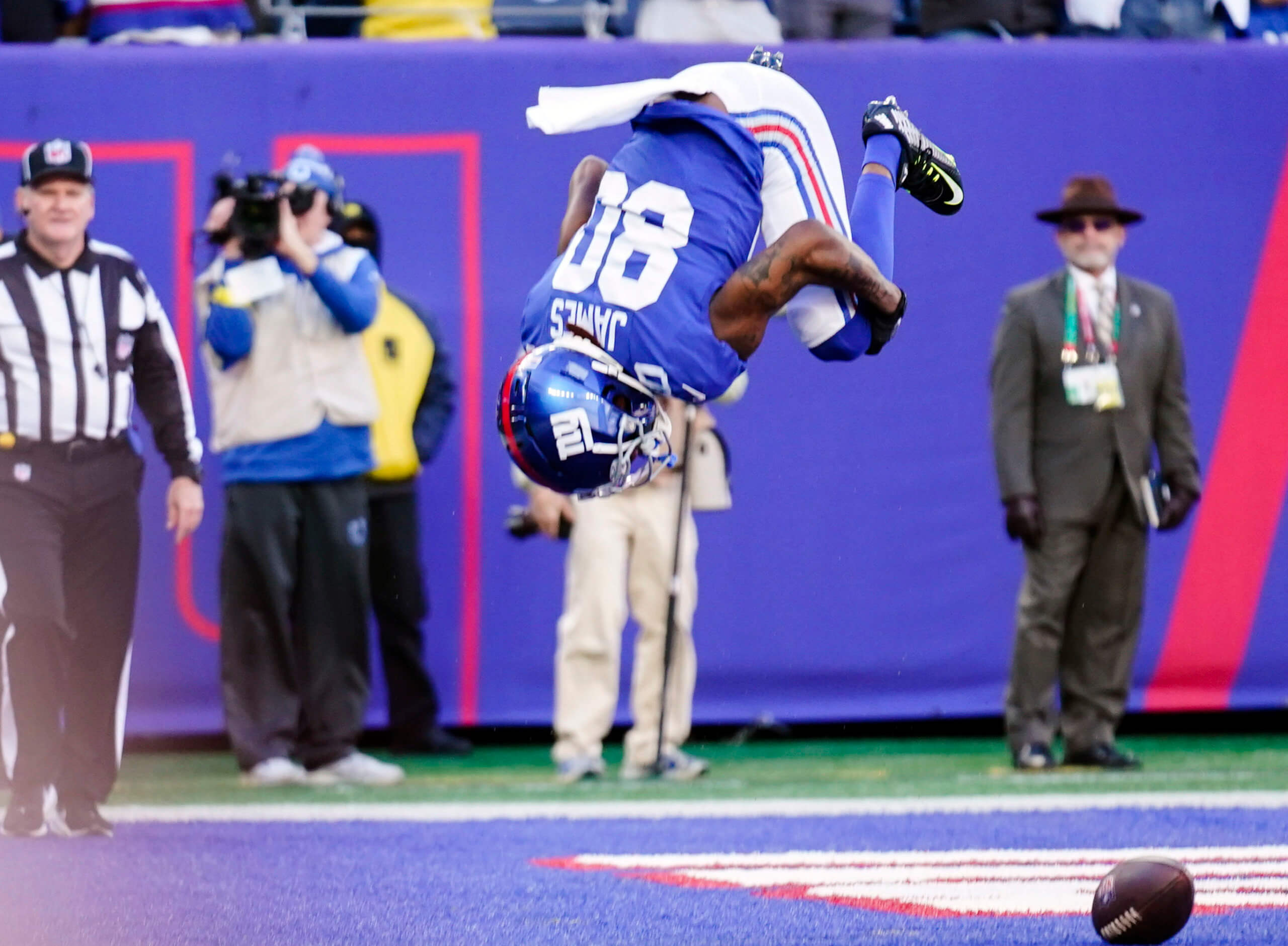 eagles giants player props