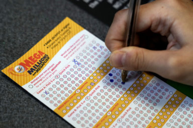 Mega Millions jackpot nears $1 billion
