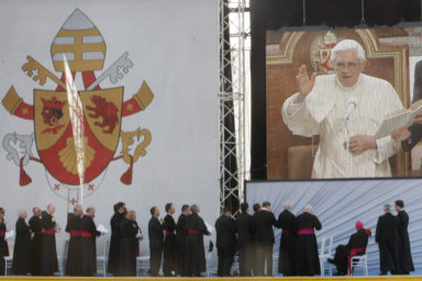 Benedict XVI Divided US Bishops