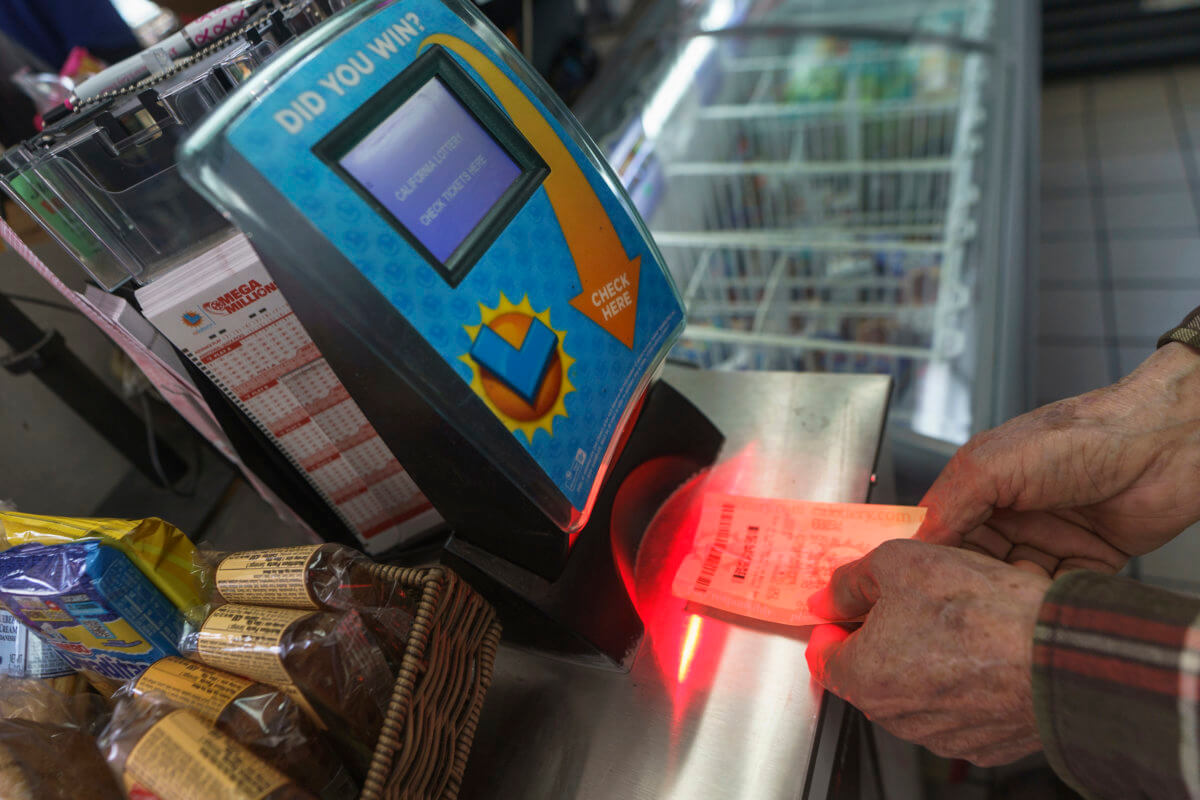Nobody hits Mega Millions again