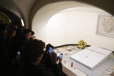 Pope Benedict XVI tomb