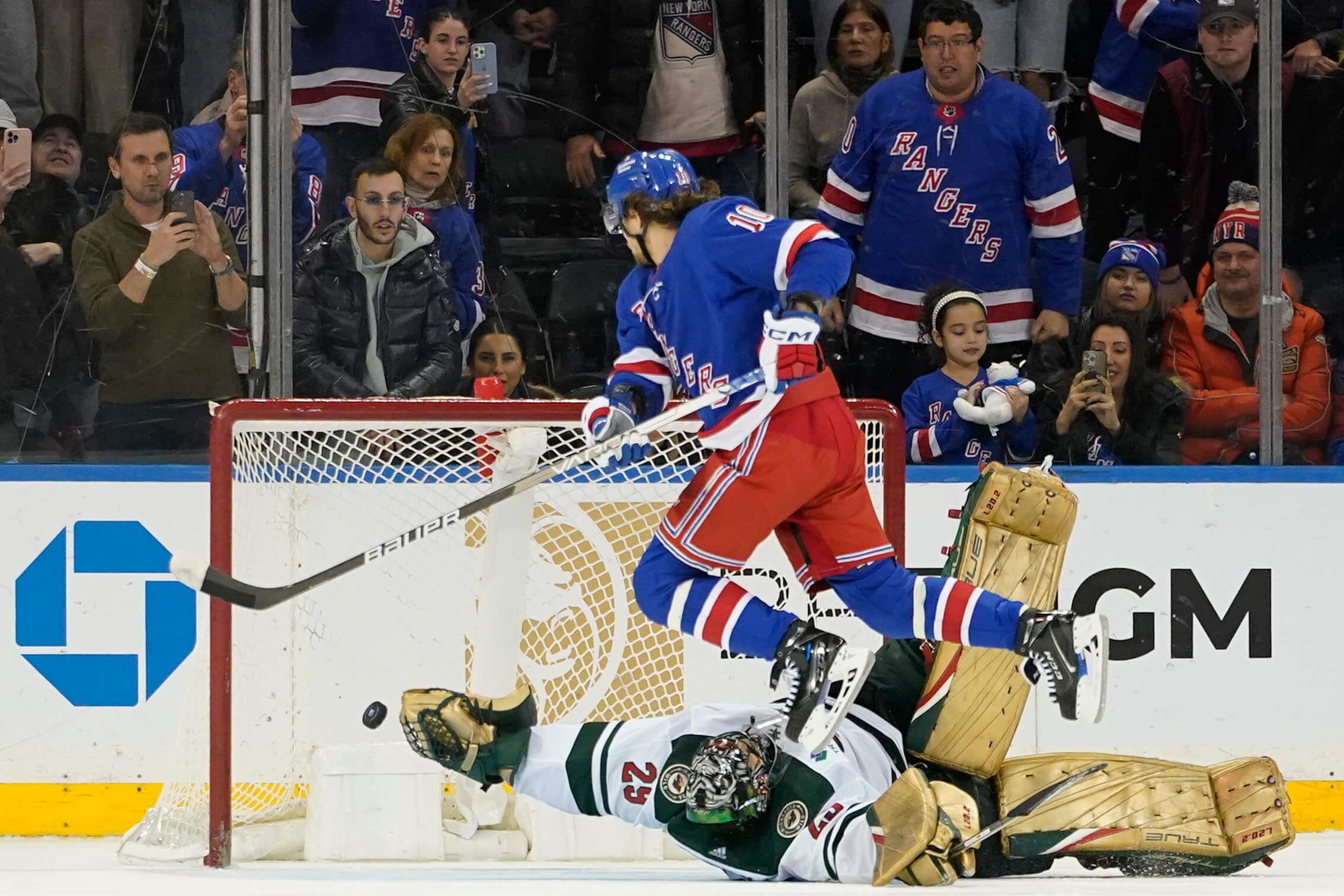 After upper-body injury, New York Rangers' leading scorer Artemi