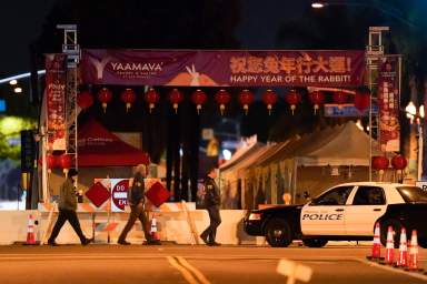 California mass shooting leaves 10 dead