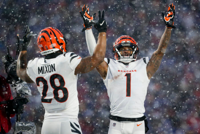 Bills season ends with thud, dominated by Bengals in 27-10 loss 2 Ja'Marr Chase and the Bengals dominated the Bills