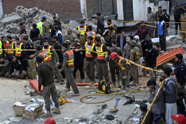 APTOPIX Pakistan Mosque Bombing