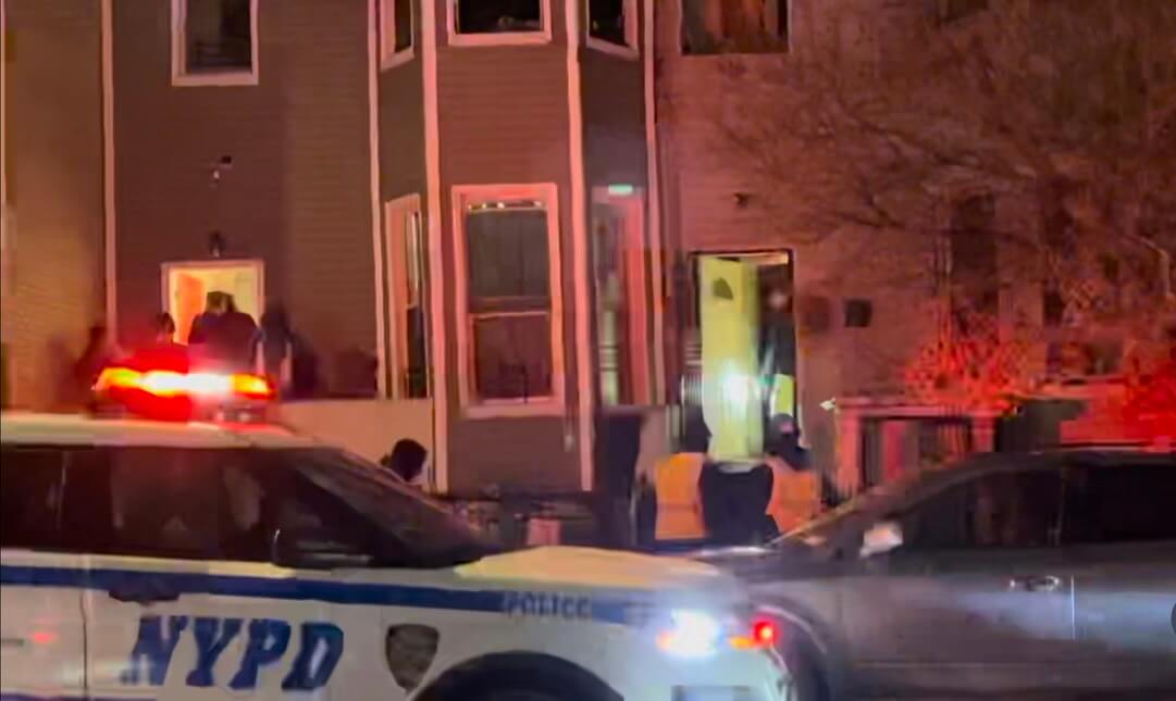 Five residents injured in Bronx house fire amNewYork