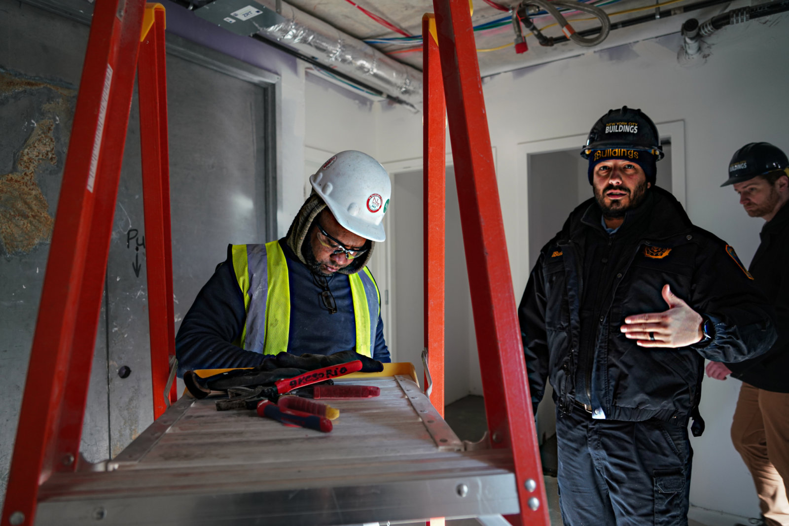EXCLUSIVE Go on the job with the NYC Buildings Department during their Lower Manhattan safety