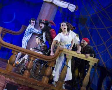 Peter Pan Goes Wrong coming to Broadway