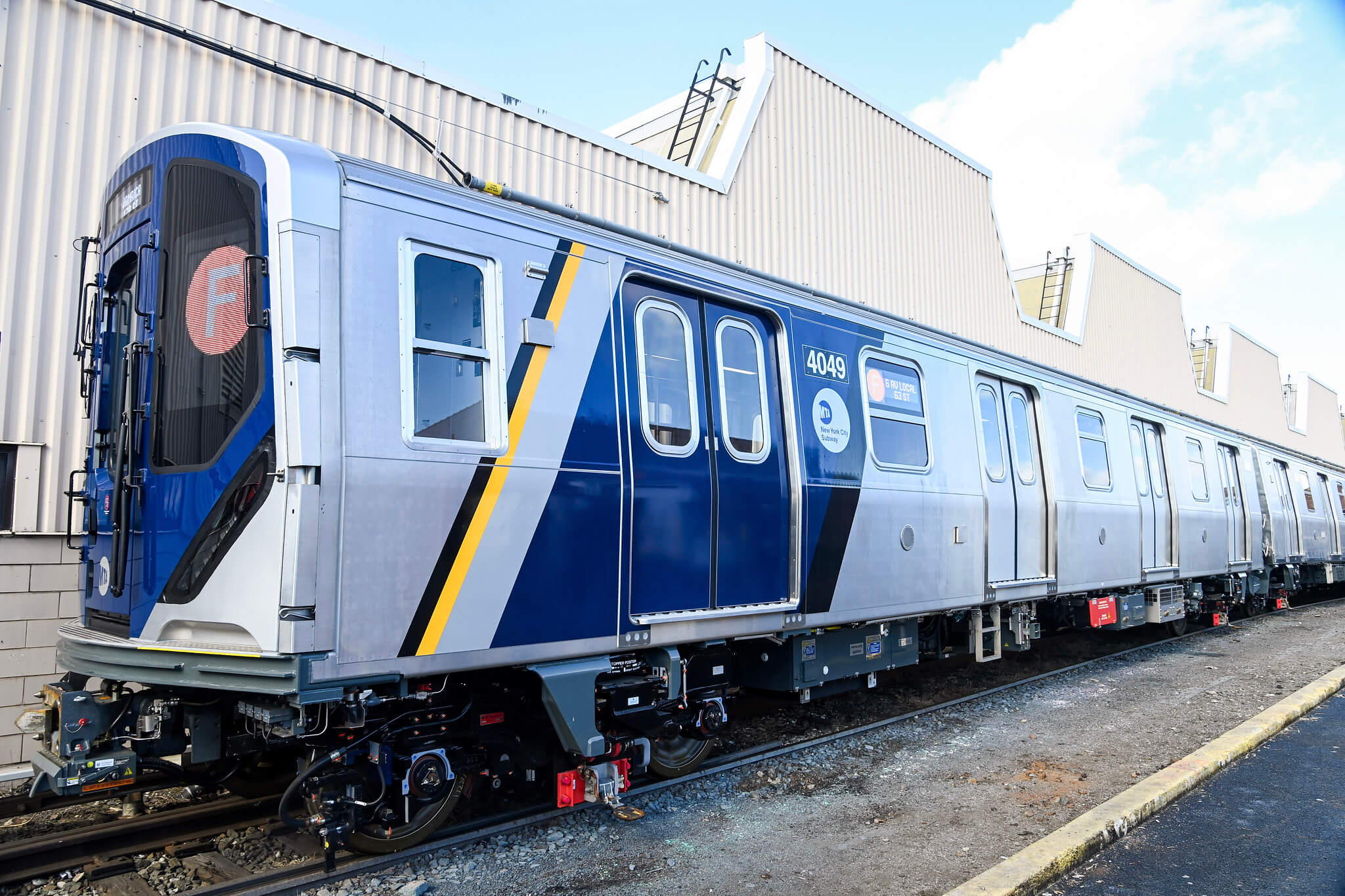 ニューヨーク市地下鉄R142形電車