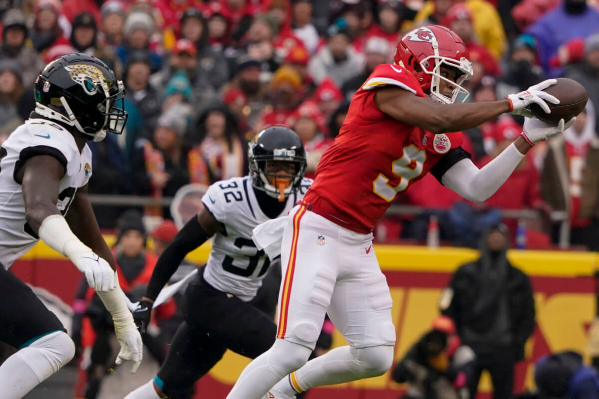 JuJu Smith-Schuster could be a Giants offseason target