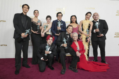 The cast of "Everything Everywhere All at Once" at the SAG Awards