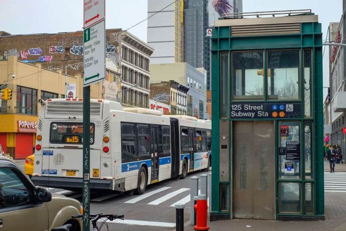 MTA chief 'fed up' with private contractors operating poor-performing elevators 3 The elevator at the 125th Street and St. Nicholas Ave A/B/C/D stop in Harlem