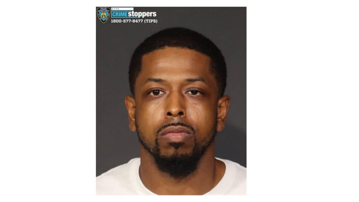 Police release photo of man wanted for brutal shooting in East Harlem NYCHA complex 2