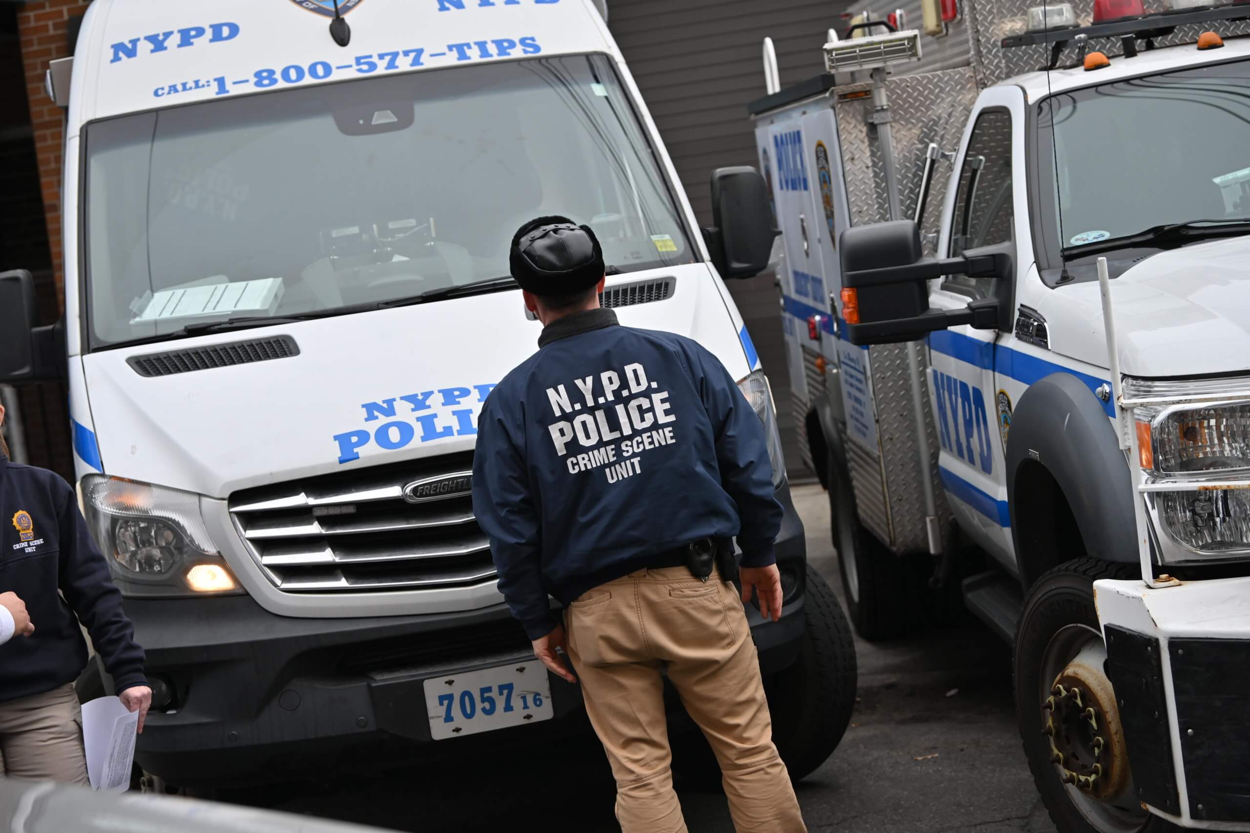 ‘We wanted him to know what he did to that officer’: NYPD cuff shooting suspect with fallen cop’s handcuffs 9