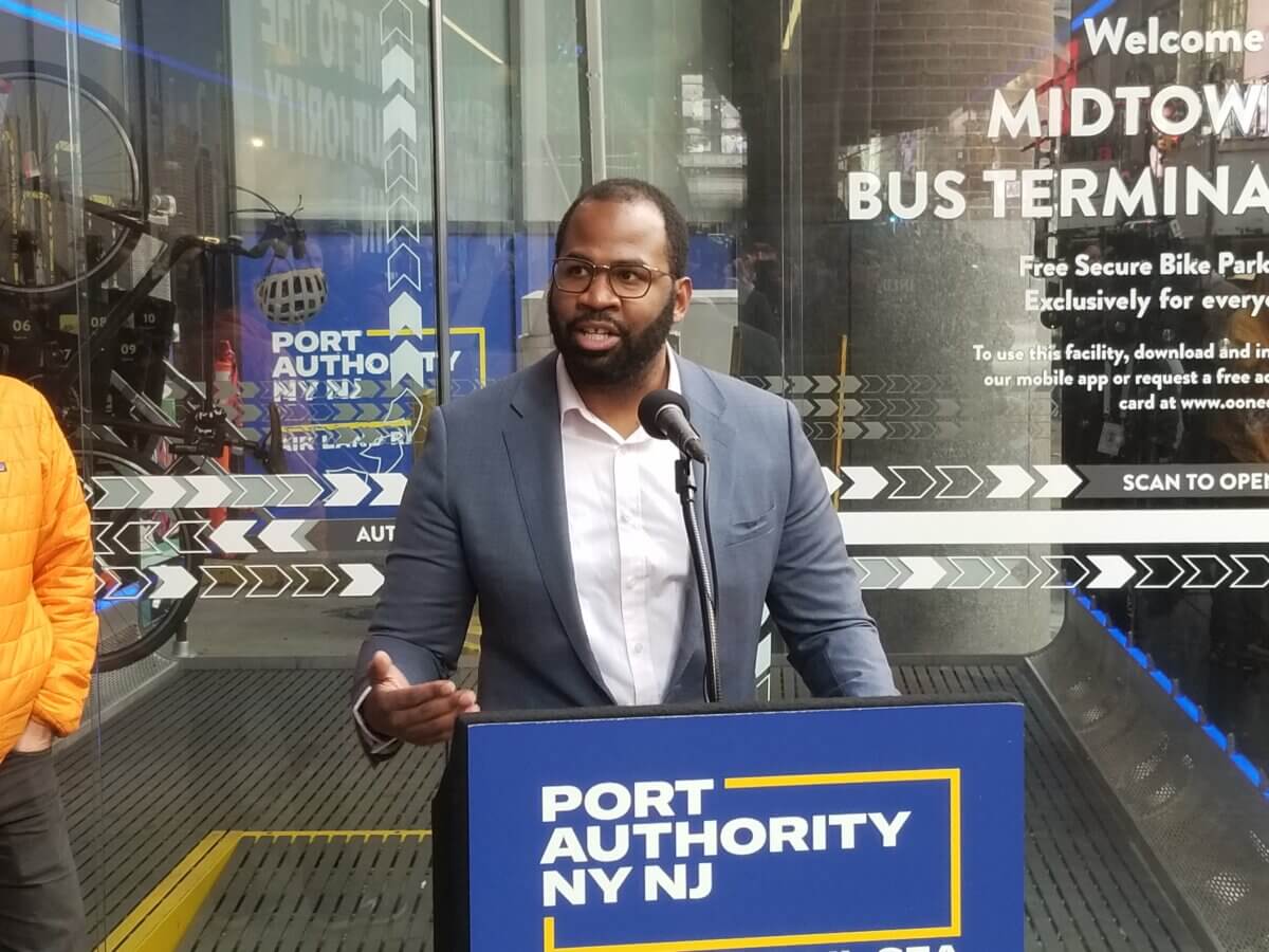 Oonee unveils new free bike parking pod at Port Authority Bus Terminal 3