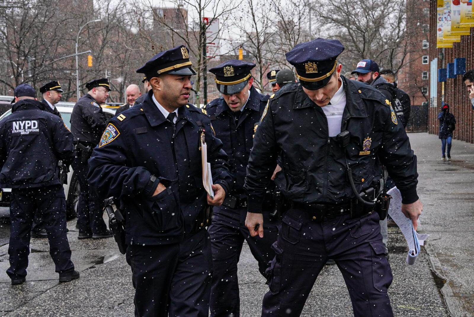 Mayhem in Manhattan: Cops seek suspects in 3 shootings targeting teens near high schools 9 Police recover four shell casings from a shooting on 104th Street and Park Avenue