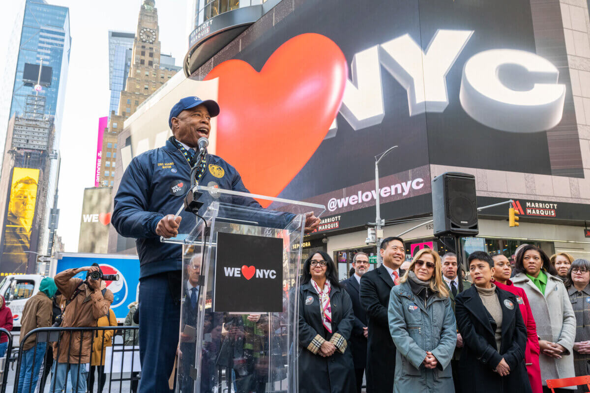 Officials launch We ♥ NYC campaign to help promote 'greatest city