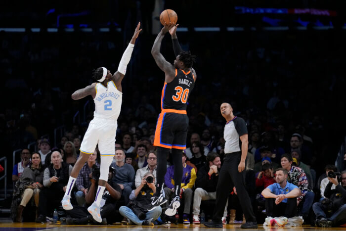 Knicks' potential weaknesses highlighted by absence of Jalen Brunson 2 Julius Randle Knicks